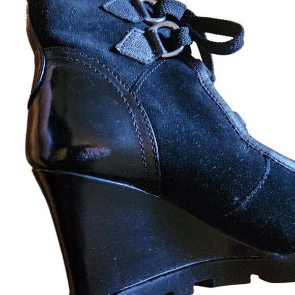 Guess Suede Leather Faux Fur Ankle Boot - Picture 13 of 16